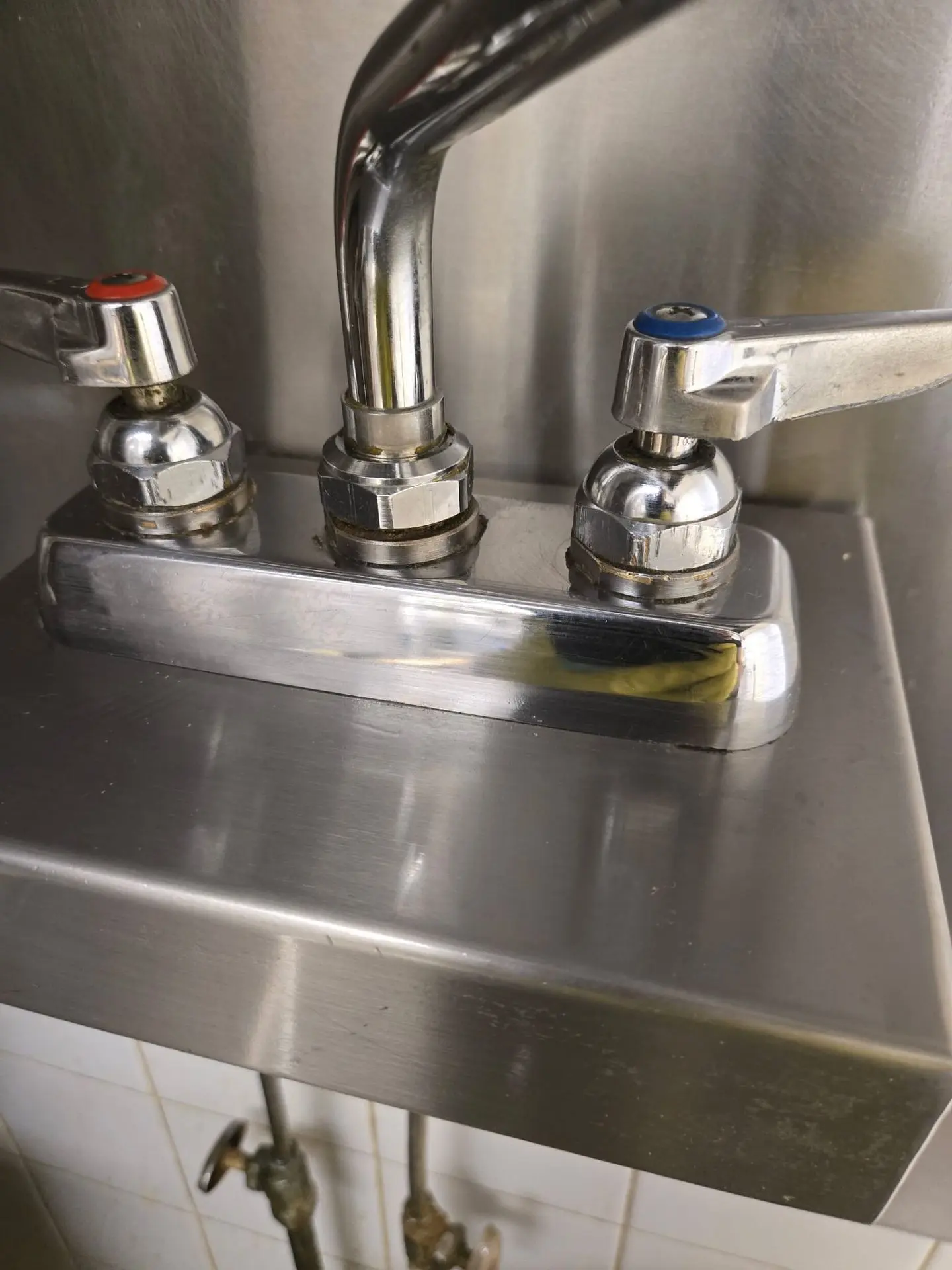 Commercial kitchen stainless steel surfaces fully restored by KL Cleaning Edmonton